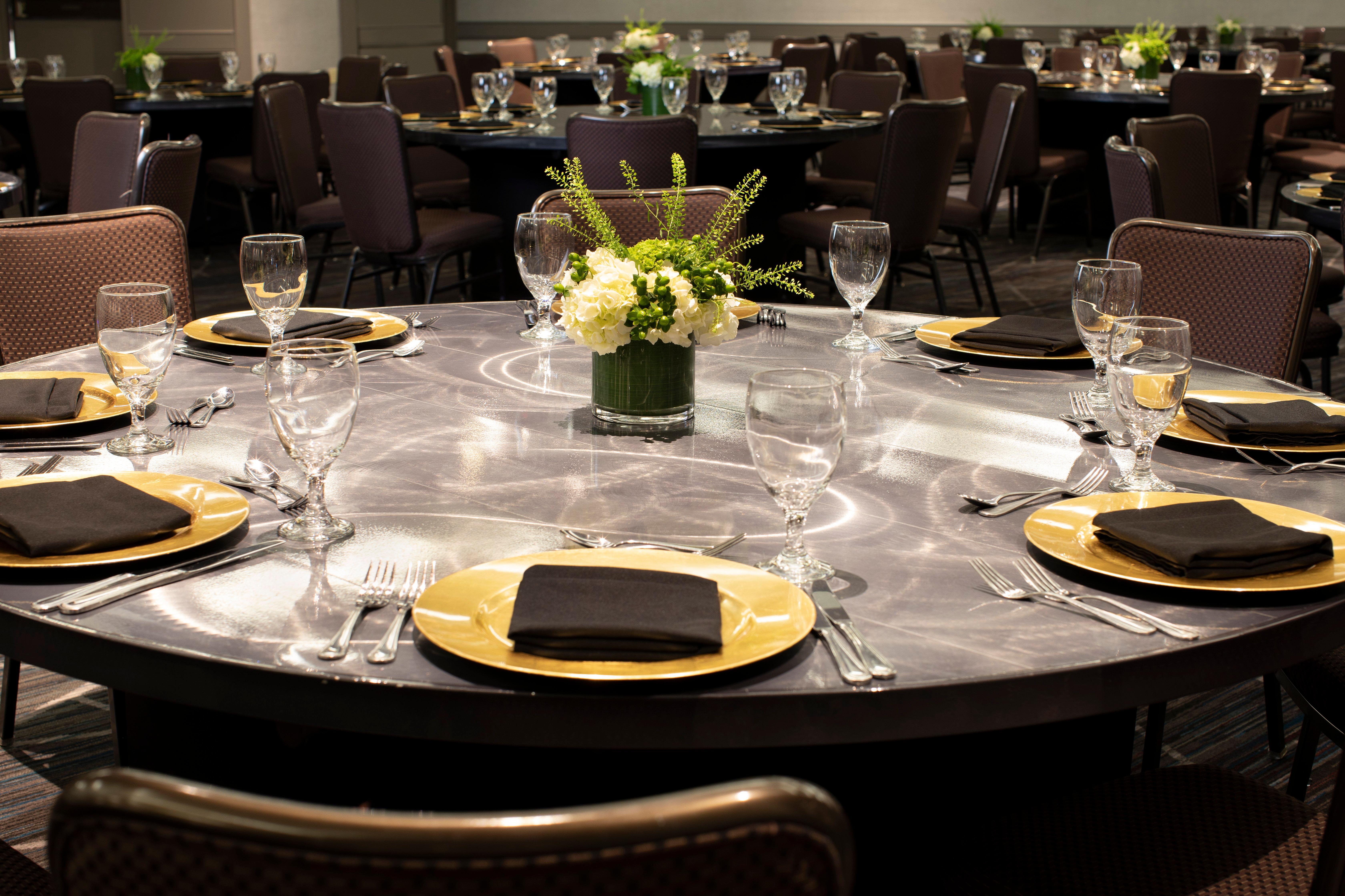 Crowne Plaza Atlanta Perimeter At Ravinia By Ihg Hotel