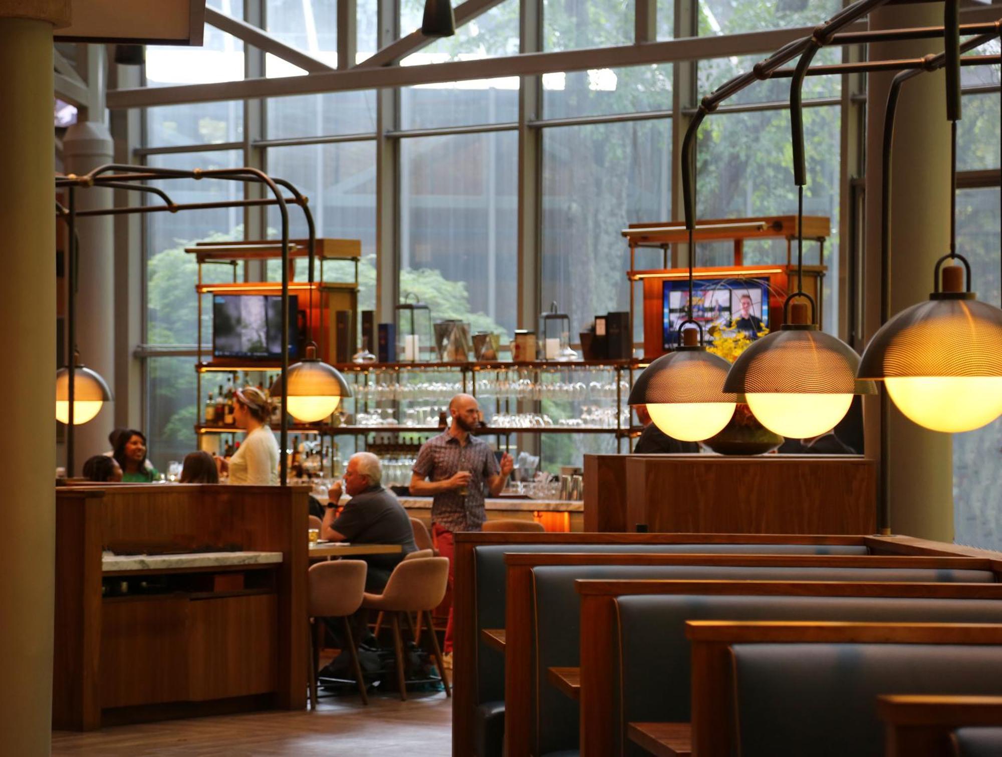 Hotel Crowne Plaza Atlanta Perimeter At Ravinia By Ihg 4*
