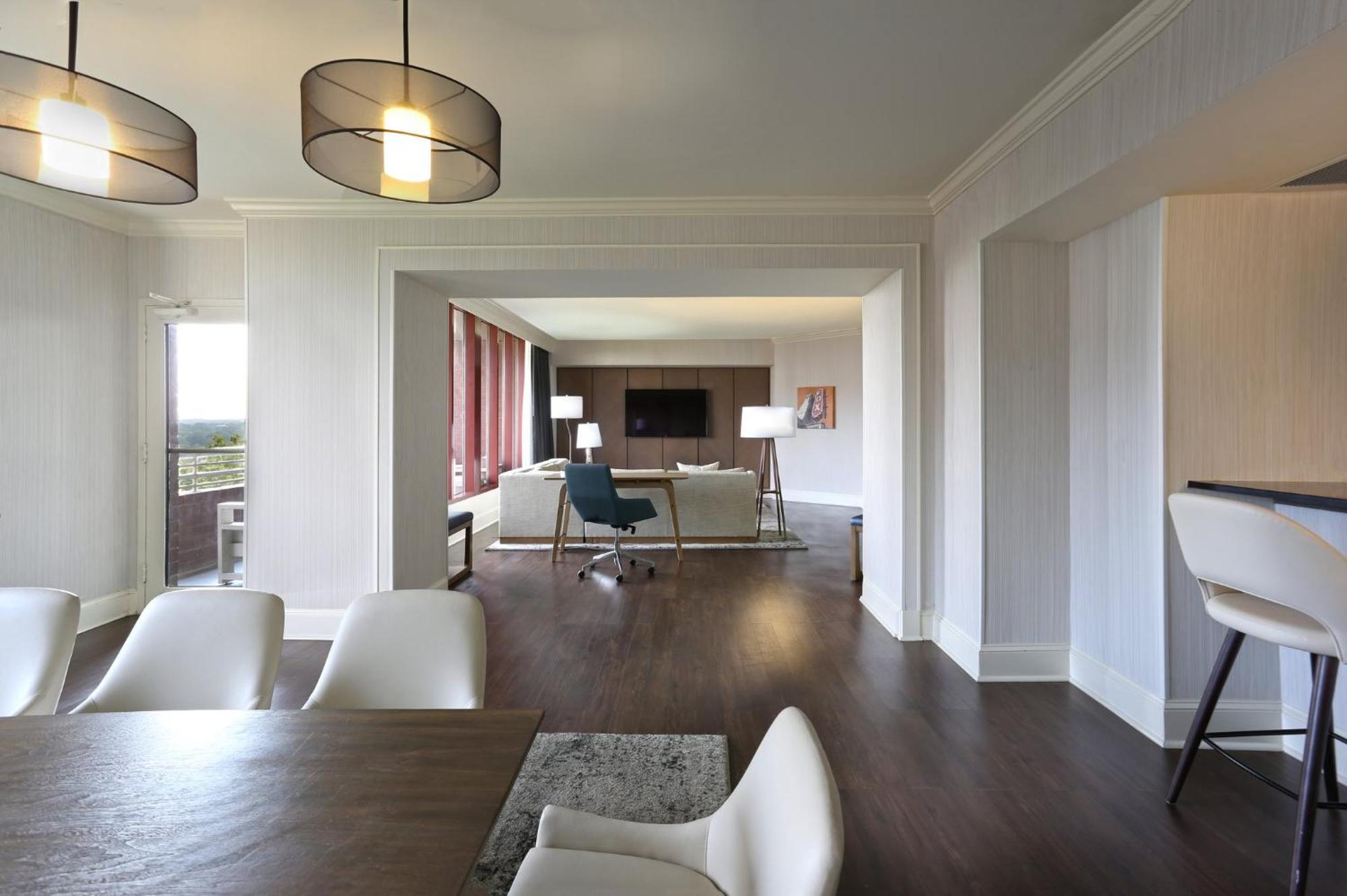 Crowne Plaza Atlanta Perimeter At Ravinia By Ihg Dunwoody
