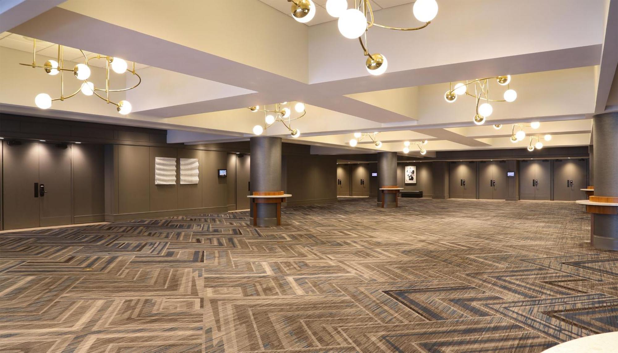 Crowne Plaza Atlanta Perimeter At Ravinia By Ihg Hotel