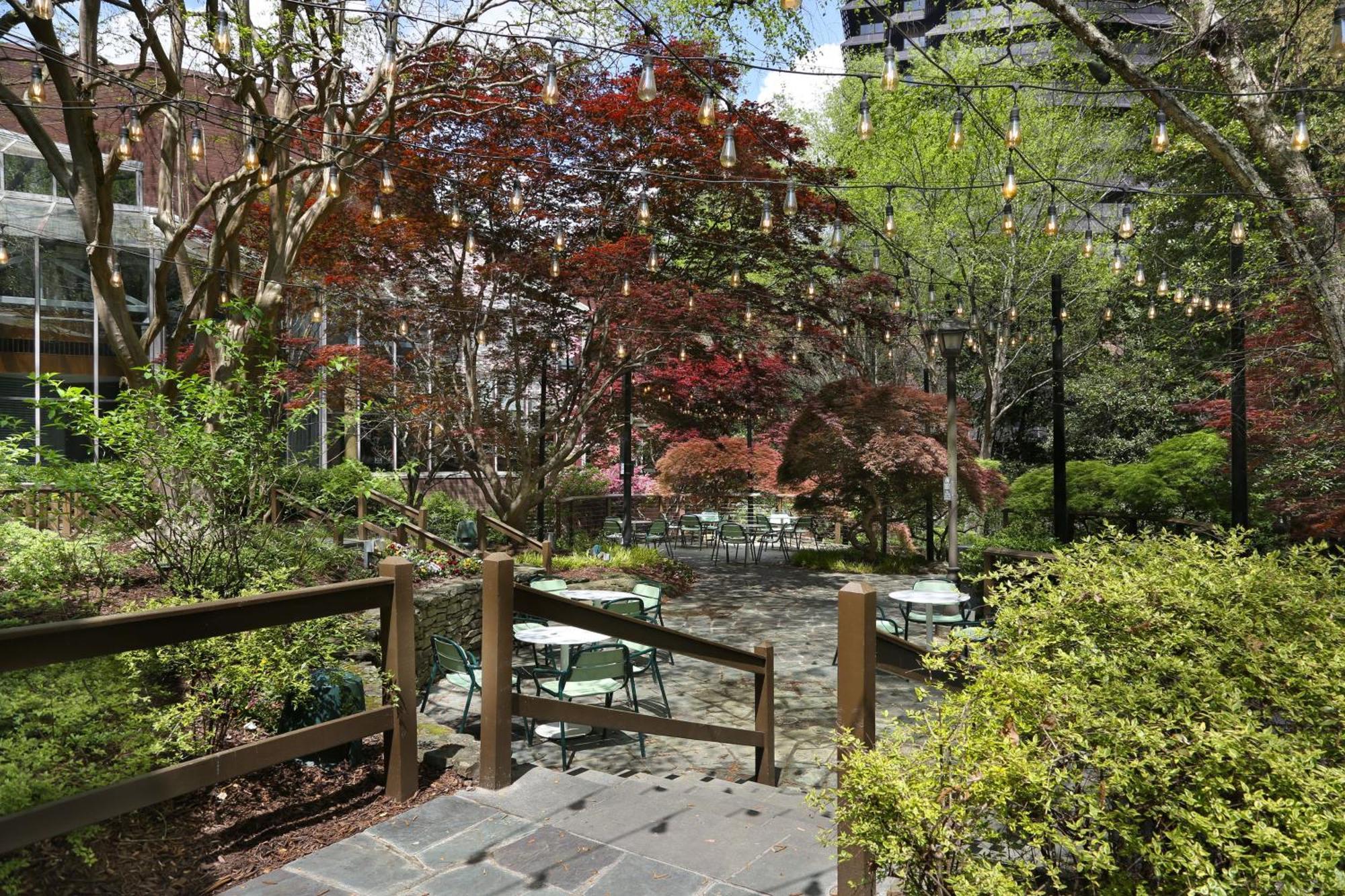 Crowne Plaza Atlanta Perimeter At Ravinia By Ihg 4*